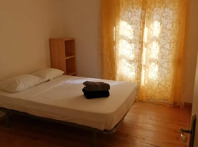Bica Apartments 3*