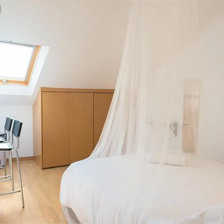 Bica Mini Hostel 3*