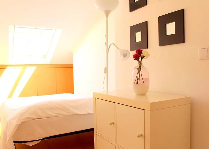 Bica Apartments بيت ضيافة